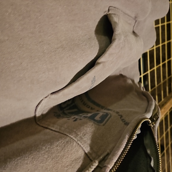 From mom's closet. 🎊❤️Host Pick❤️🎊  APreloved ArtisansSweatshirthooded jacket - Picture 9 of 13